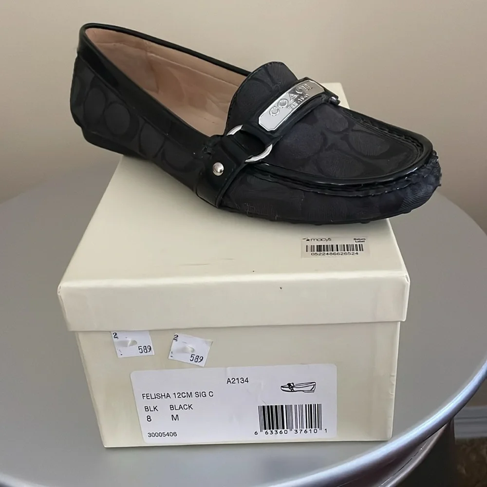 Coach - Picture 6 of 6